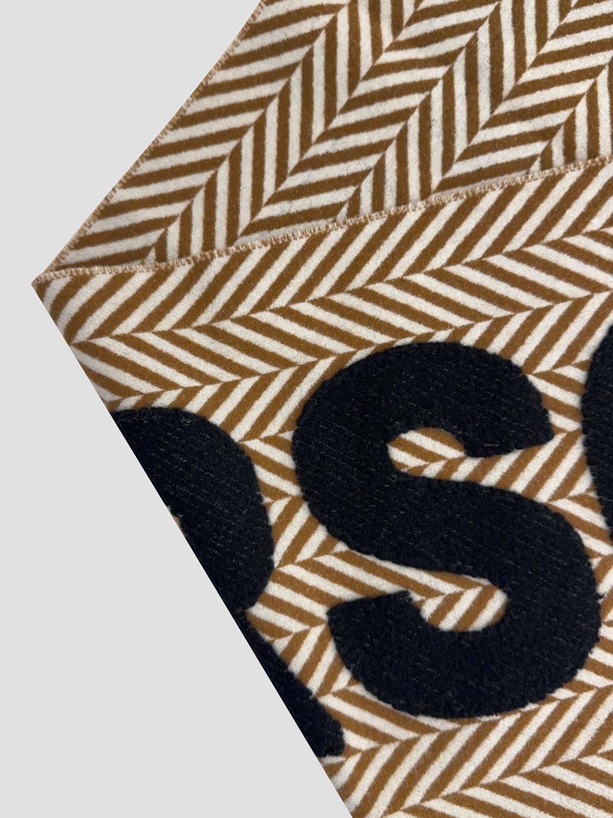 Logo Scarf