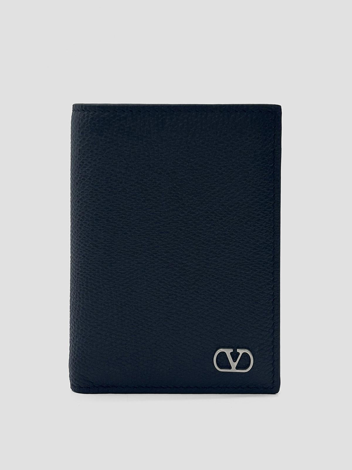 V Logo Signature Card Holder