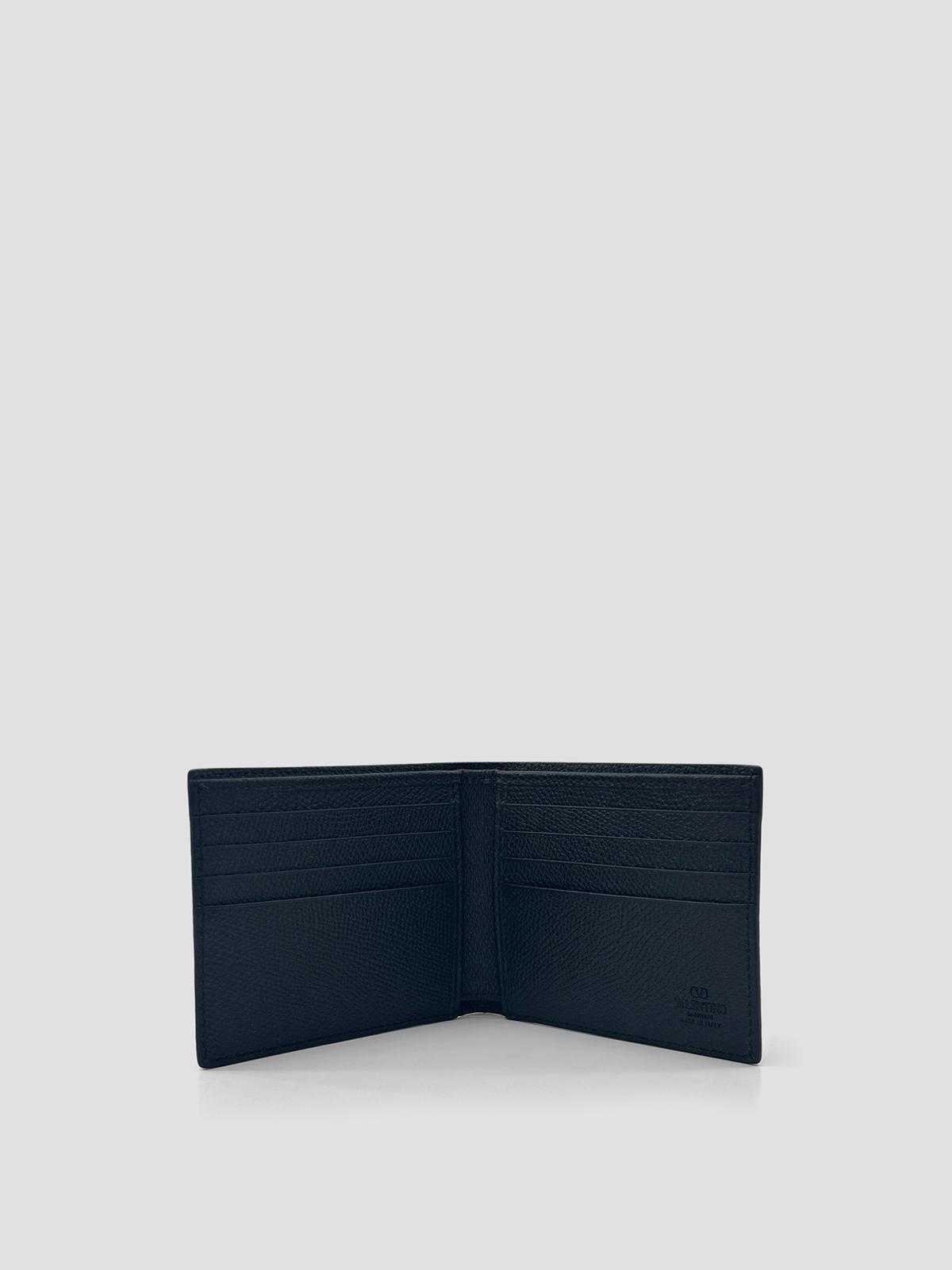 V Logo Signature Billfold Wallet Only Card