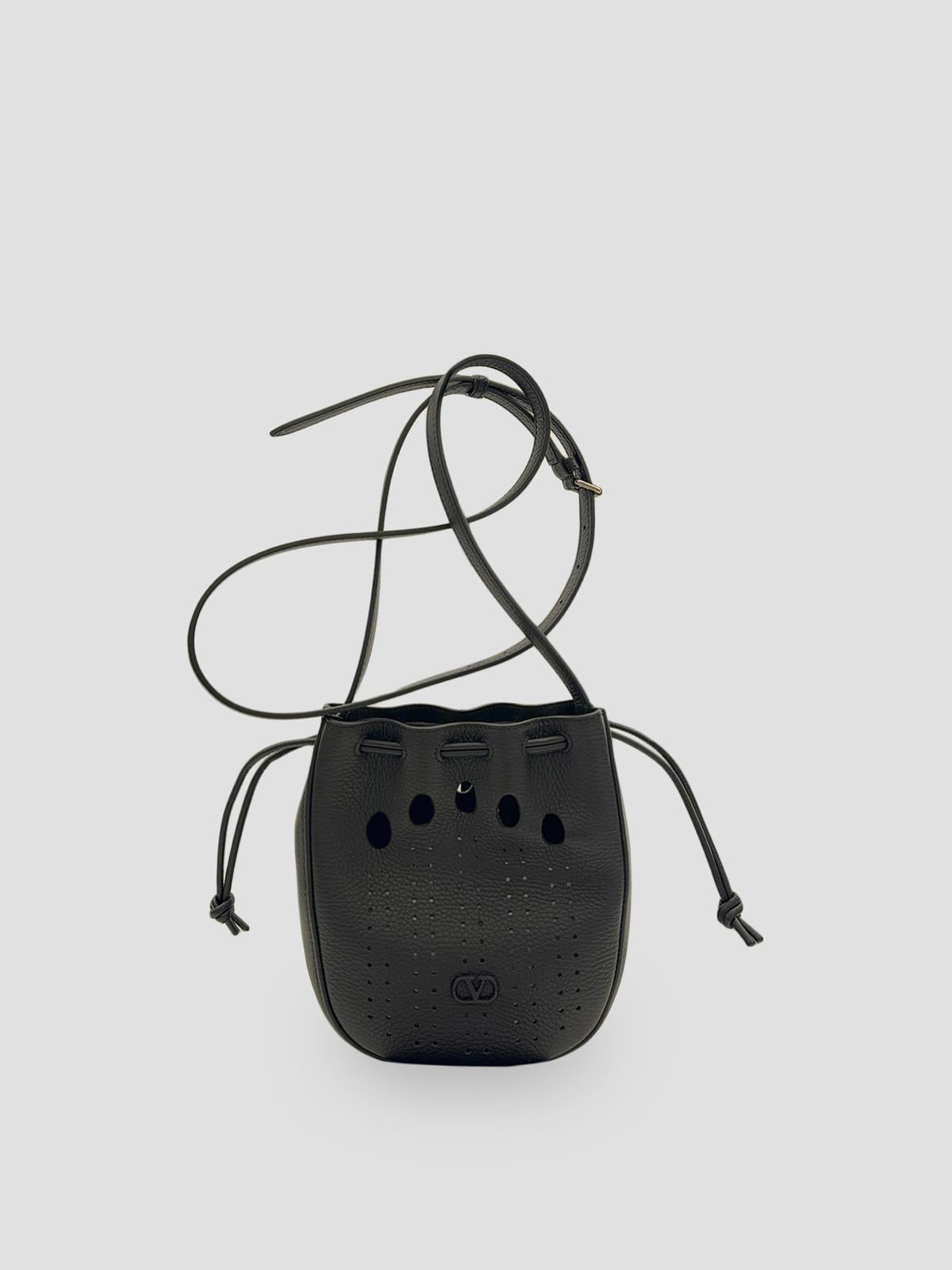 Medium Drawstring Vlogo Signature