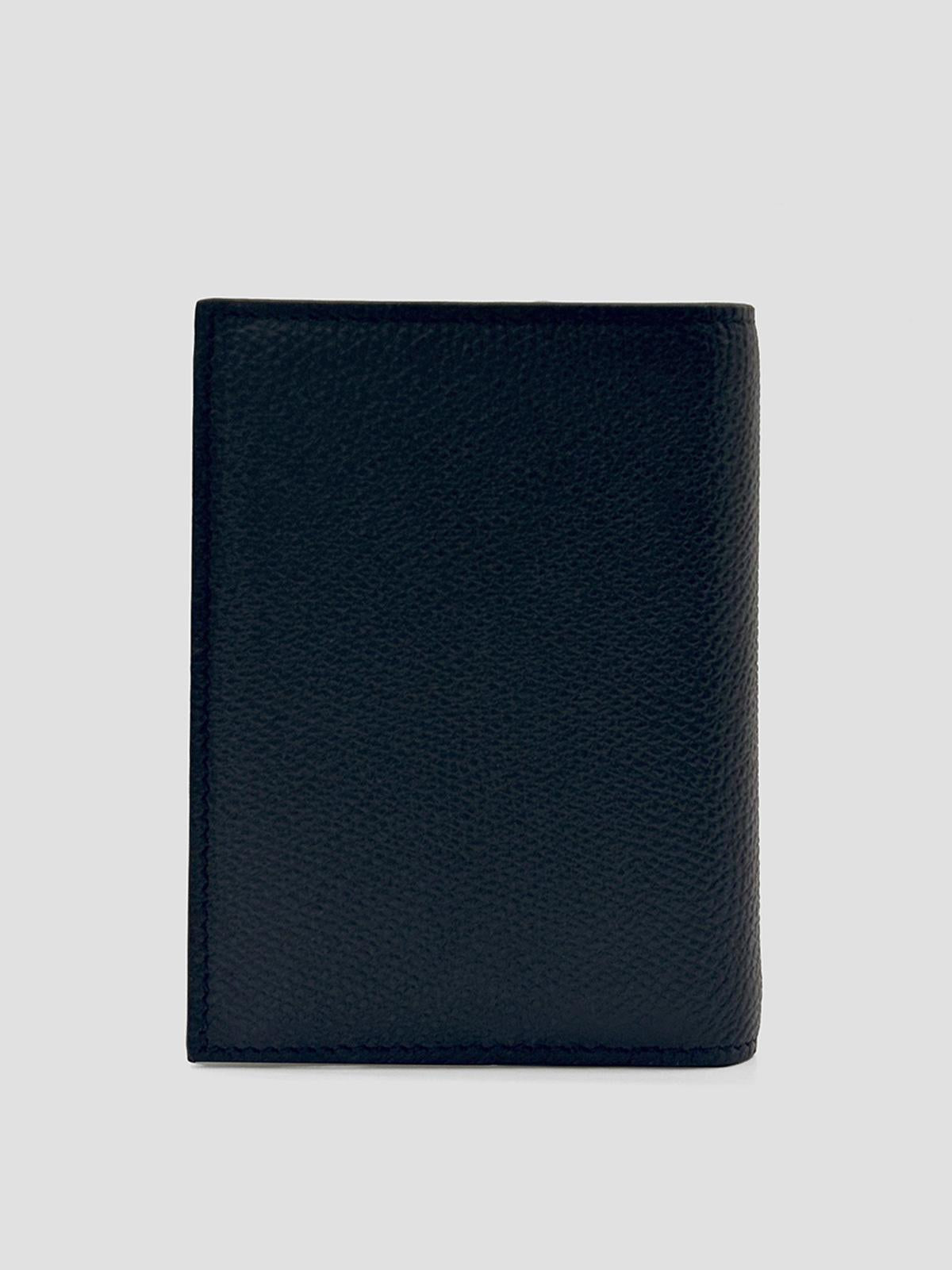 V Logo Signature Card Holder