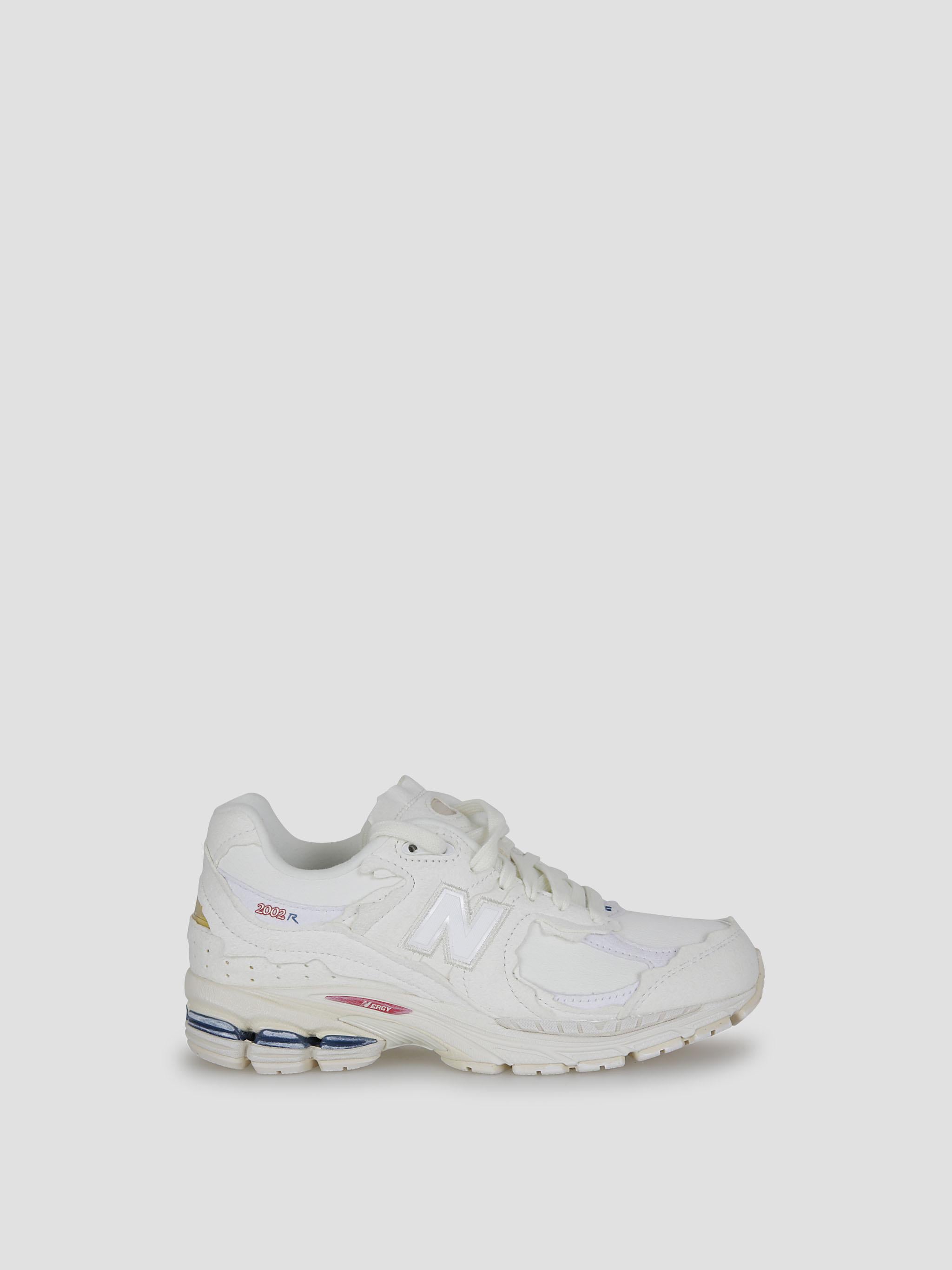 2002R Sneakers
